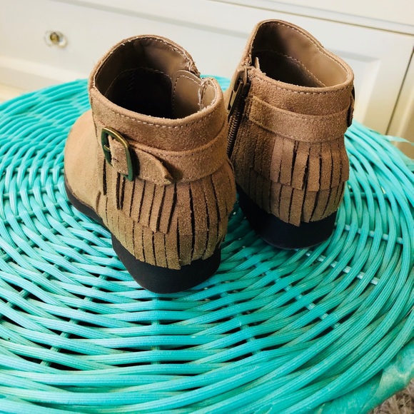 American Eagle fringe boots sz: 6 - Picture 7 of 7